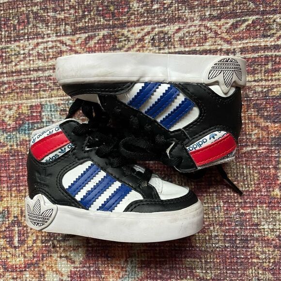 Adidas Infant boys size 4 High-Top Sneakers - Black, Blue, Red - Picture 5 of 8